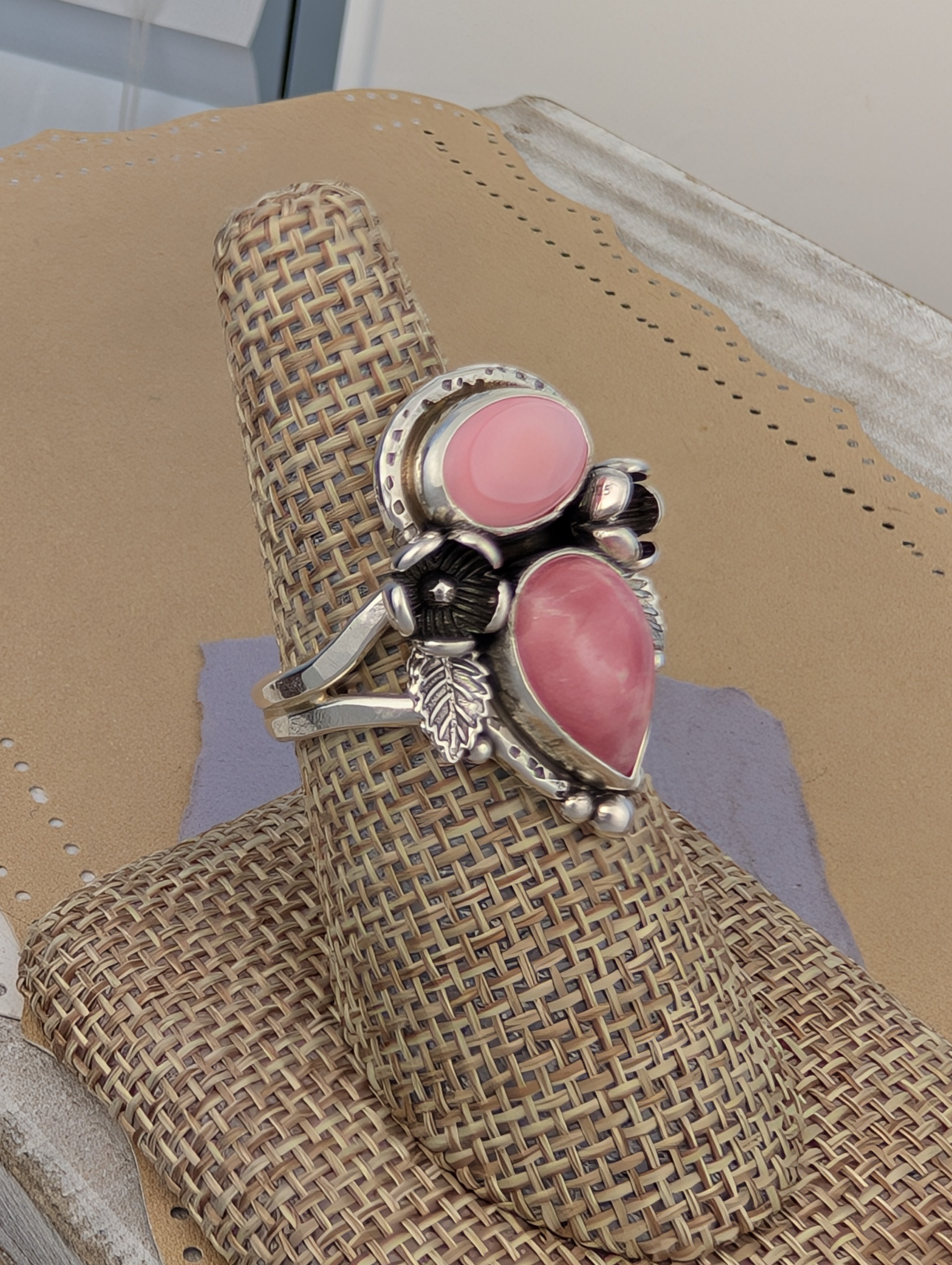 Size 9, Rhodochrosite and Conch Shell Sterling Silver Ring